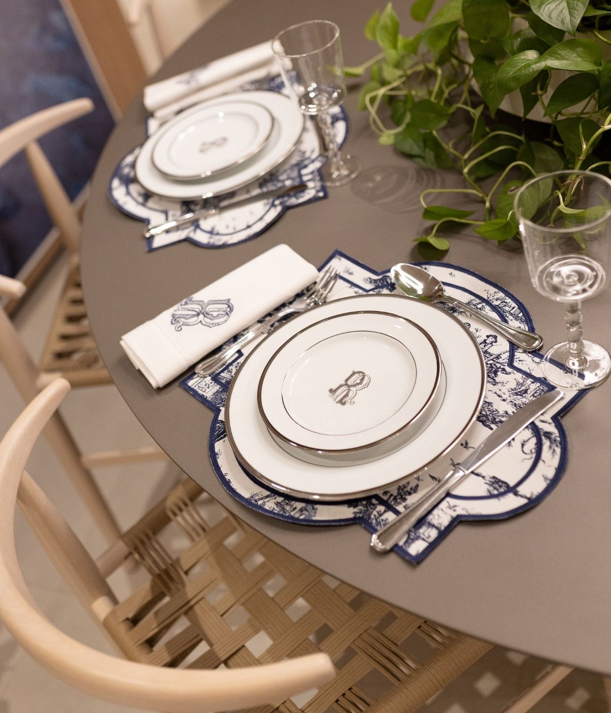 Prato Sobremesa Porcelana Borda Larga