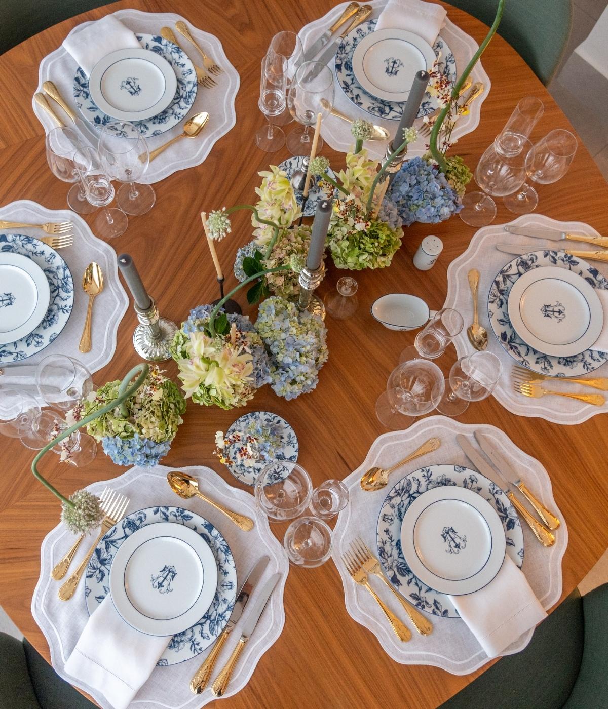 Prato Sobremesa Porcelana Personalizada Monograma Toile de Jouy