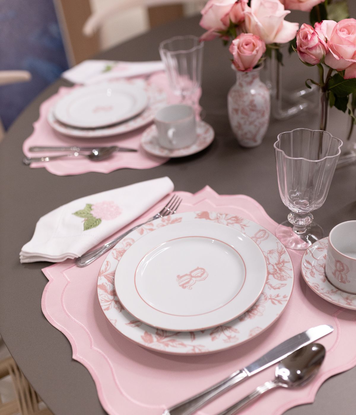 Prato Raso Porcelana Personalizada Monograma Toile de Jouy