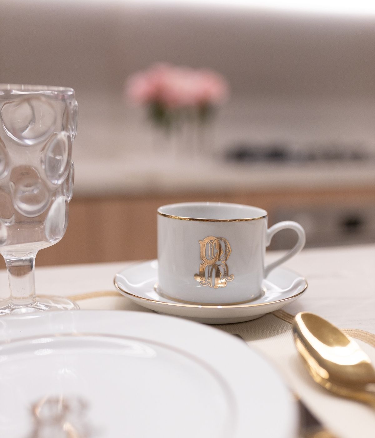 Conjunto 6 Xícaras de Chá Personalizadas com Monograma em Ouro