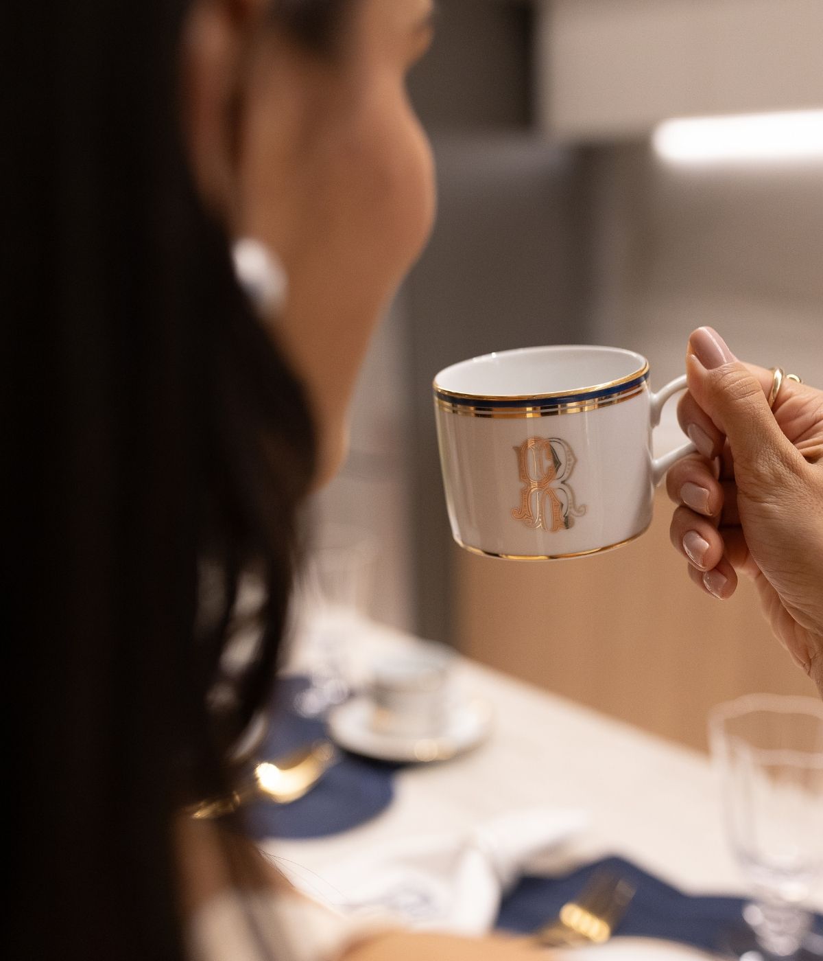 Xícara de Chá com Pires Porcelana Cinco Filetes