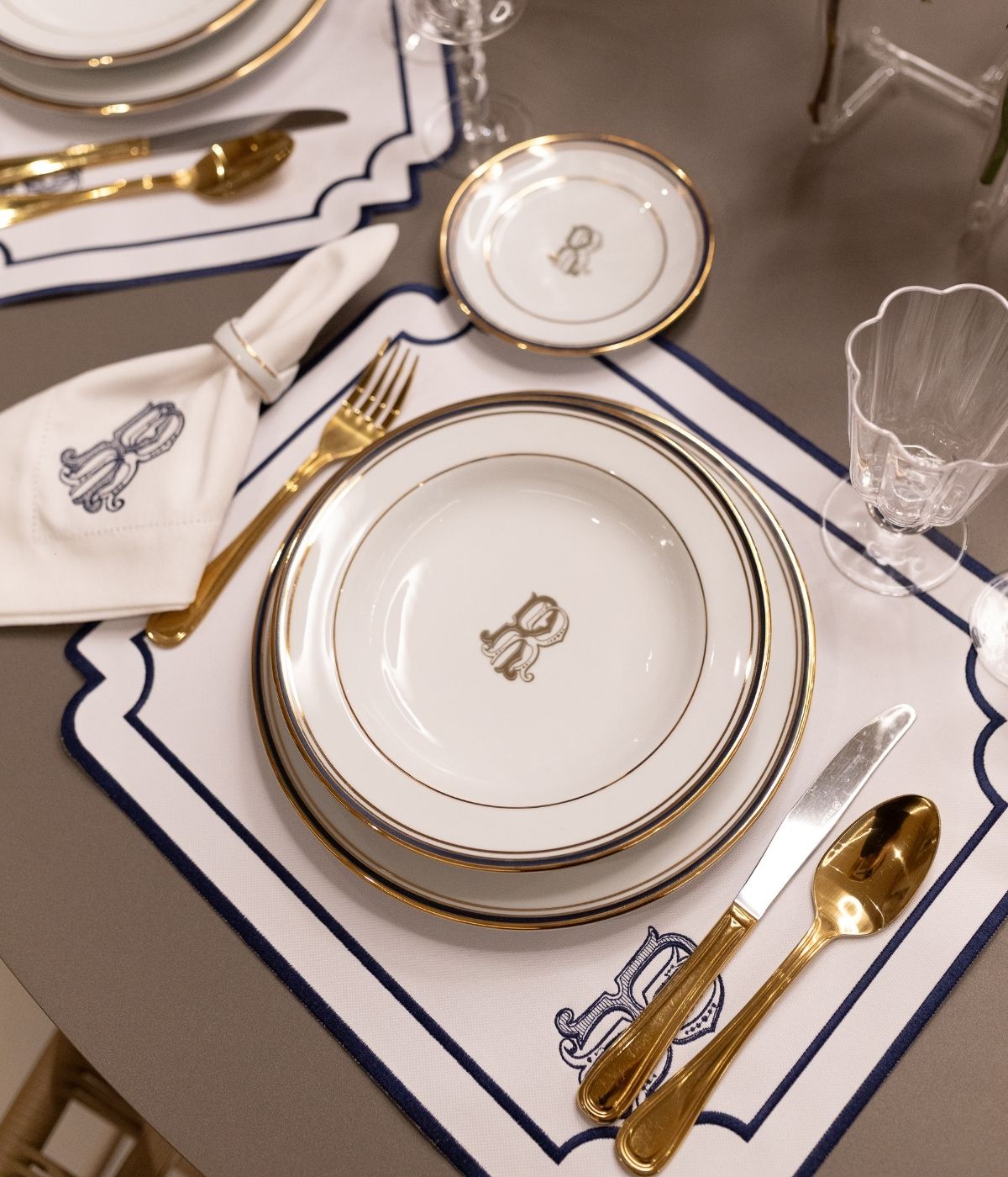 Prato Fundo Porcelana Cinco Filetes