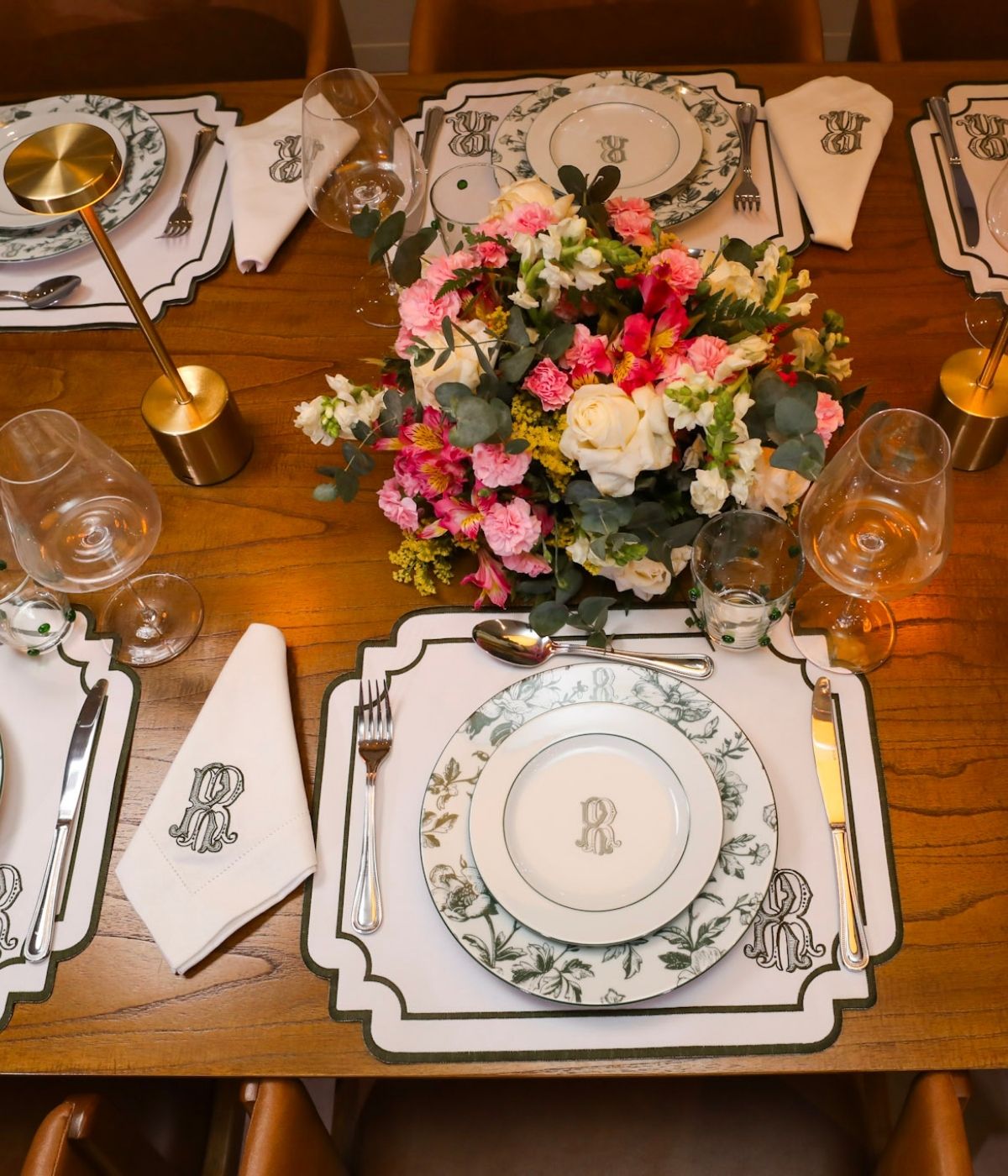 Prato Sobremesa Porcelana Personalizada Monograma Toile de Jouy