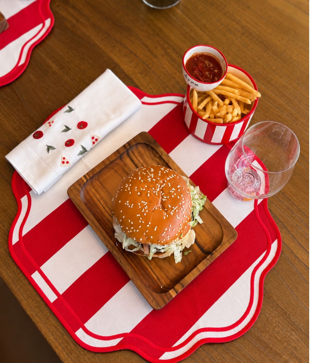 Kit Mesa Posta Hamburguer | PRÉ-VENDA